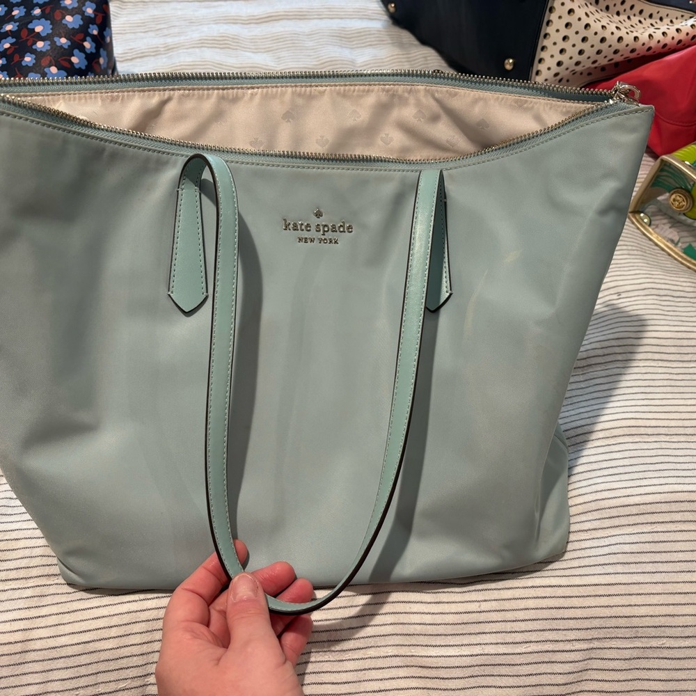 Kate Spade Green Tote Bag with Elegant Design and Spacious Interior